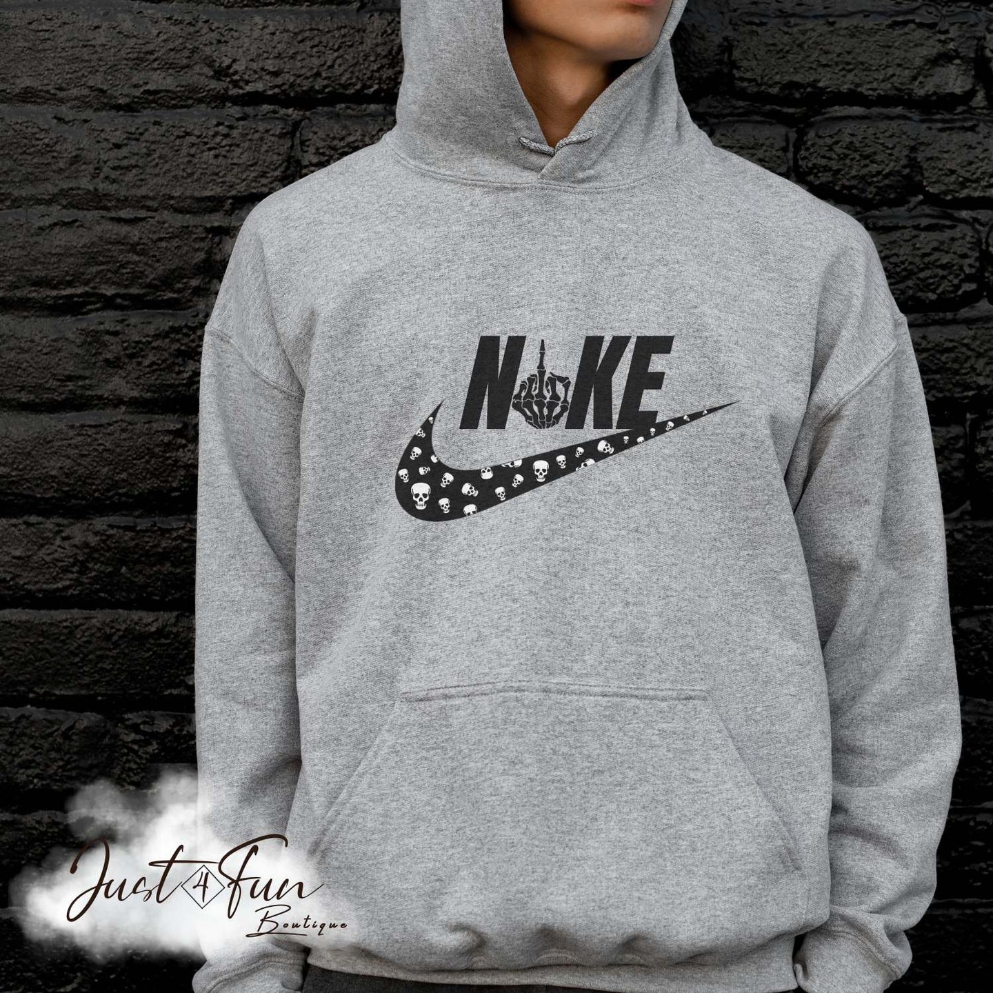 www.annickco.ca Nike Skull hoodie/sweatshirt